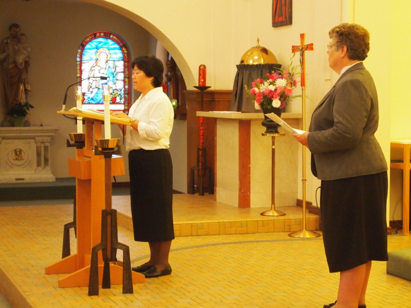 Sister Anna Nguyen thanks the Sisters of St. Mary of Oregon for helping her discern her vocation and teach her about Religious LIfe in the process.
