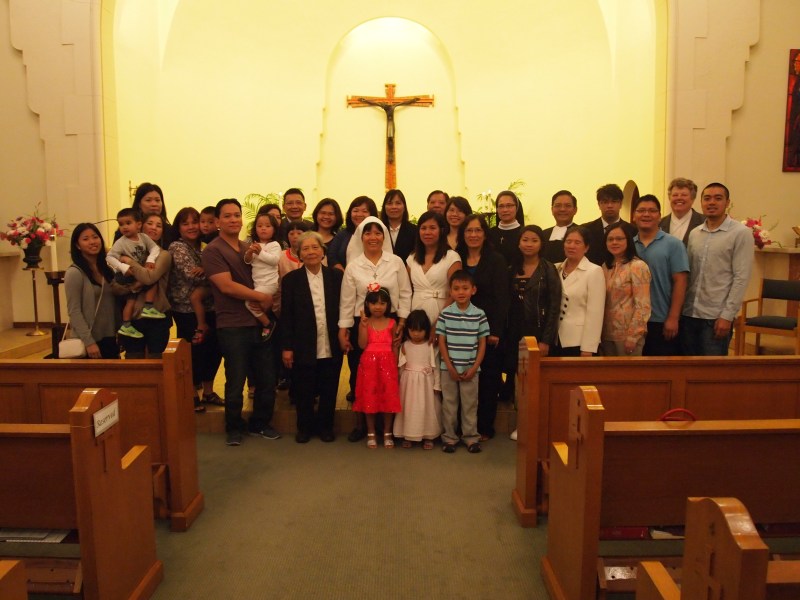 Family Photo of the Nguyen family